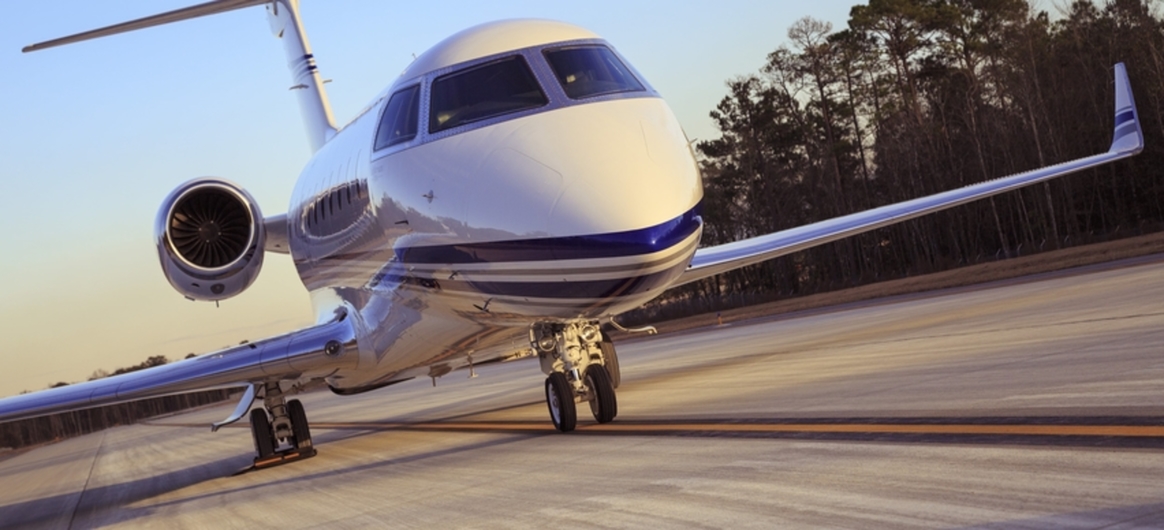 Gulfstream G280 take off