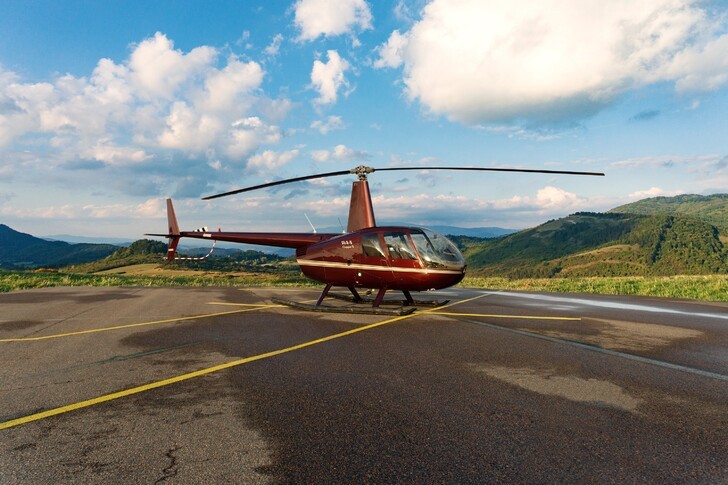 Robinson R44 Clipper II Exterior