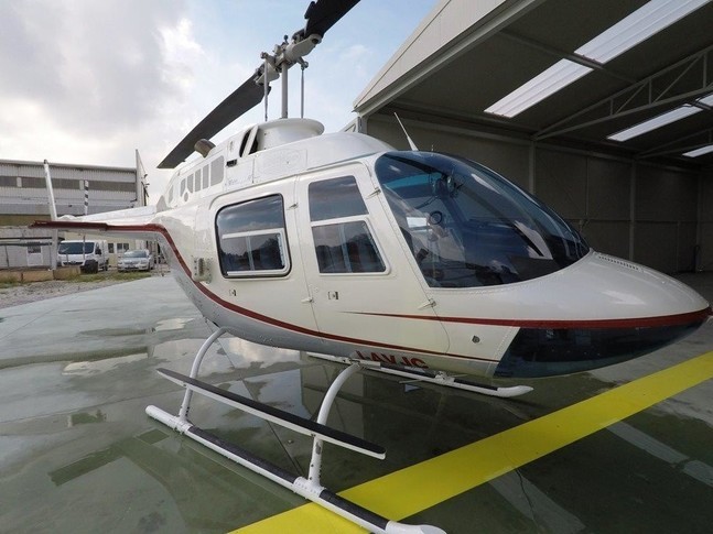 Bell 206B 1