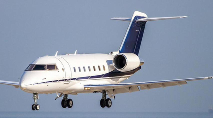 Bombardier Challenger 604 Exterior