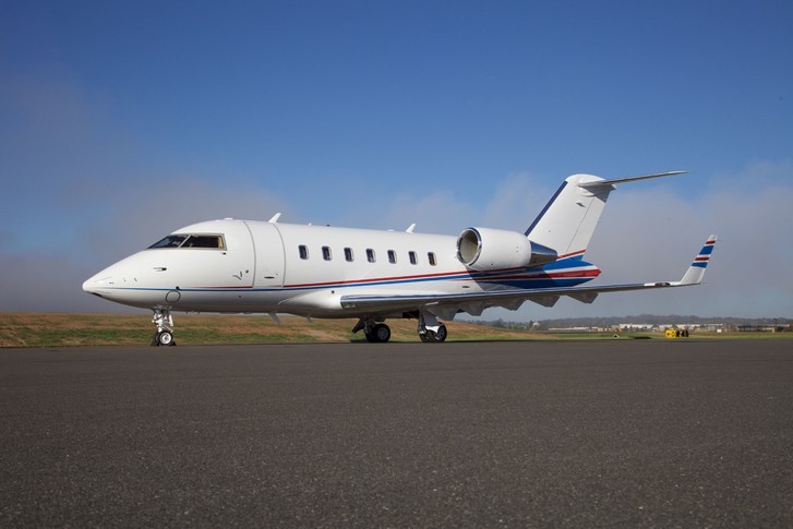 Bombardier Challenger 605 Exterior