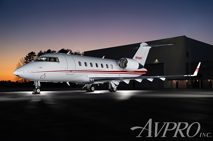 Bombardier Challenger 650 Exterior