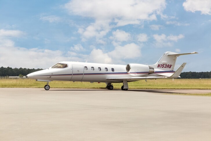 Bombardier Learjet 31A Exterior