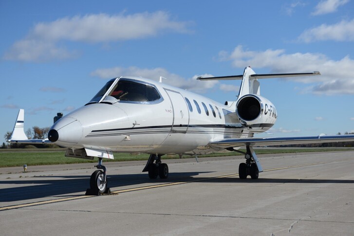 Bombardier Learjet 31A Exterior