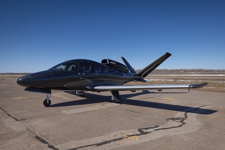 Cirrus Vision SF50 Exterior