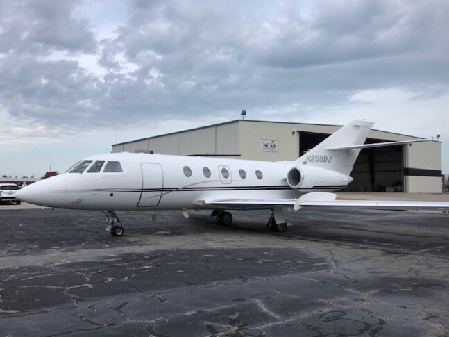 Dassault Falcon 20F-5 Exterior