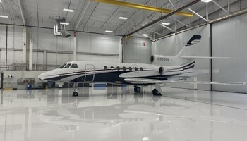 Dassault Falcon 50-40 Exterior