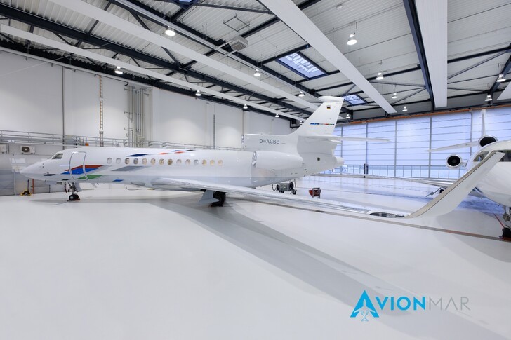 Dassault Falcon 7X Exterior