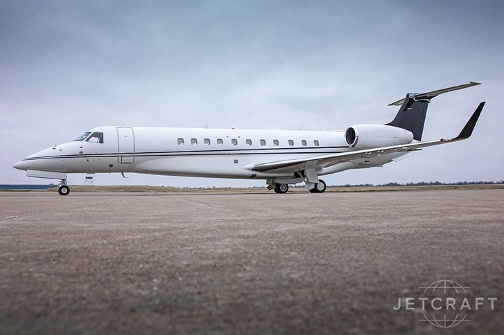 Embraer Legacy 650 Exterior