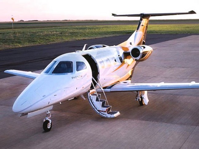 Embraer Phenom 100 Exterior