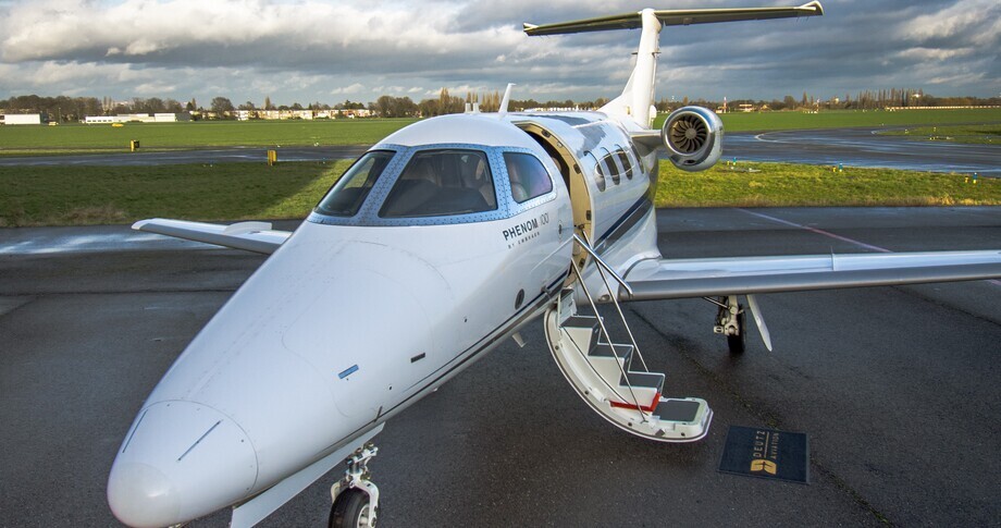 Embraer Phenom 100