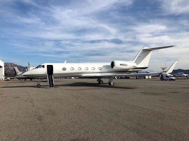 Gulfstream IV 1