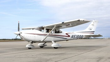 Cessna 182T Skylane Exterior