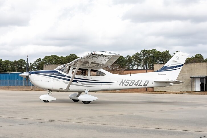 Cessna 182T Skylane Exterior