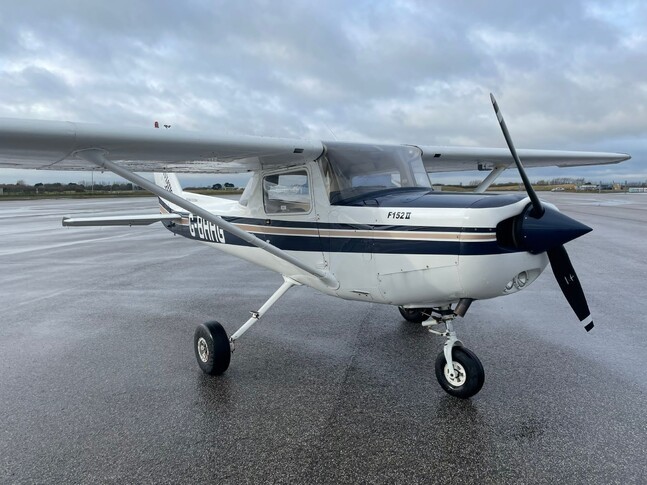 Cessna F-152 Exterior