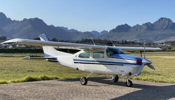 Cessna Turbo 210 Exterior