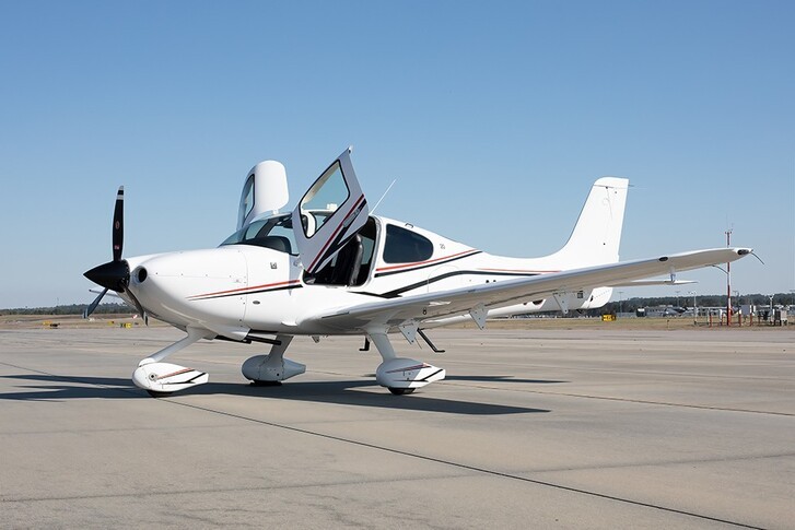 Cirrus SR20 G3 Exterior