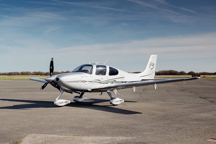 Cirrus SR22 G3 GTS Exterior
