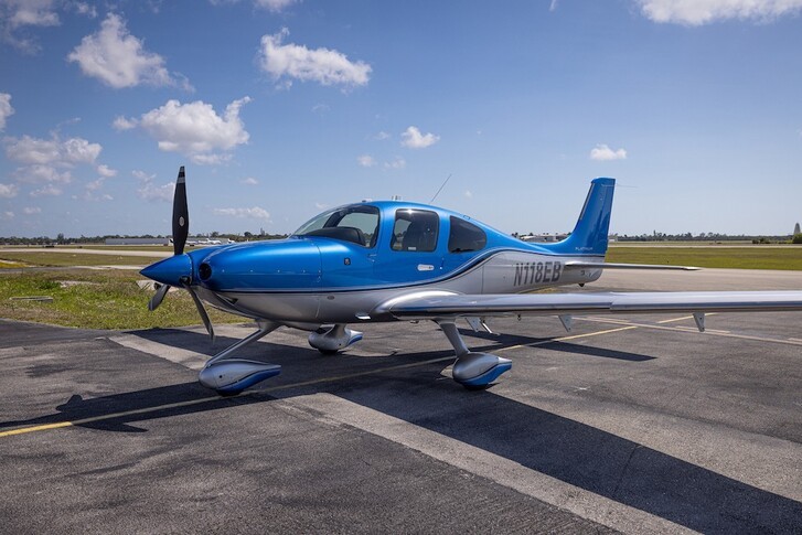 Cirrus SR22T G6 GTS Exterior