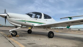 Diamond DA-40 Exterior