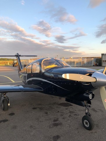 Piper Arrow IV Exterior