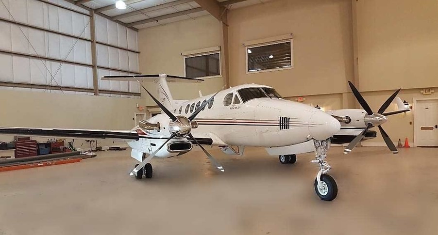 Beechcraft King Air 300 1