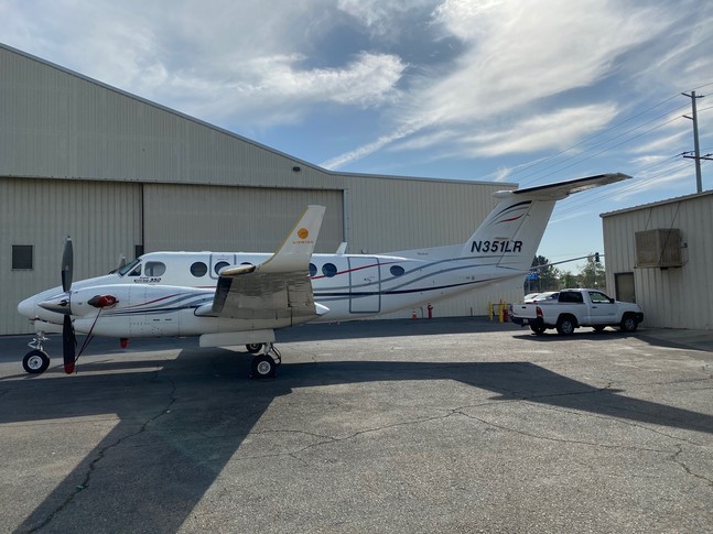 1999 beechcraft king air 350 exterior