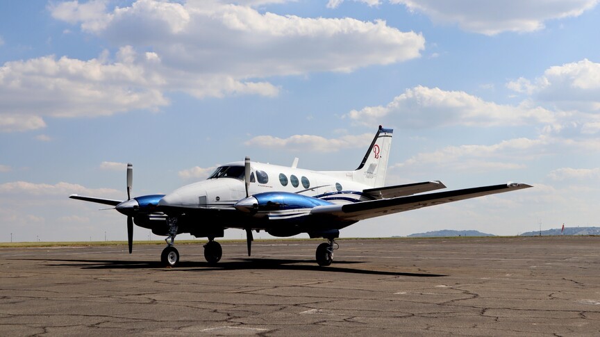 Beechcraft King Air C90 XP135A Exterior