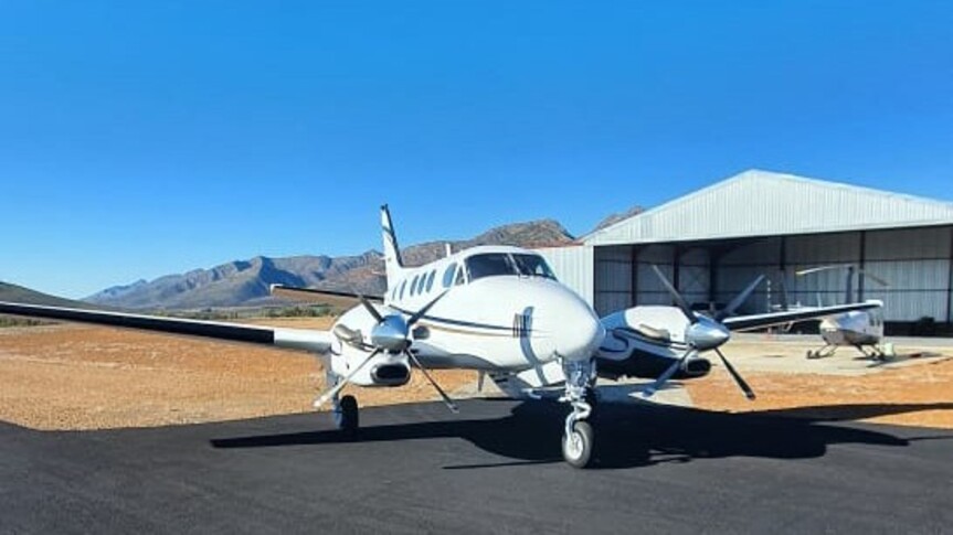 Beechcraft King Air C90B Exterior