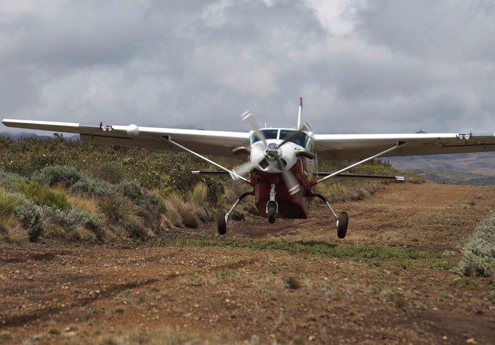 Cessna Caravan 208B Grand Exterior