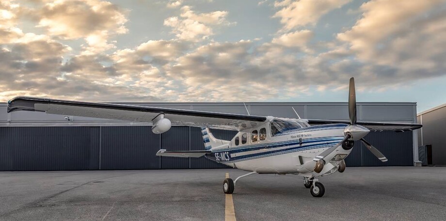 Cessna P210N Silver Eagle Exterior
