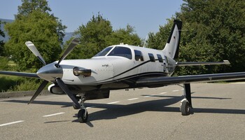 Piper JetProp Exterior