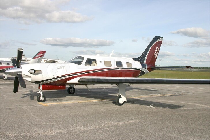 Piper M600 Exterior