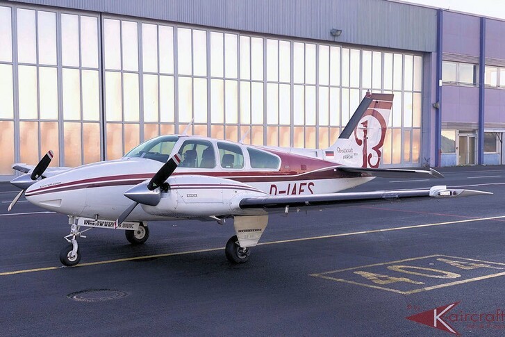 Beechcraft 55 Baron Exterior
