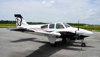 Beechcraft 55 Baron Exterior