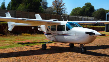 Cessna 337 Exterior