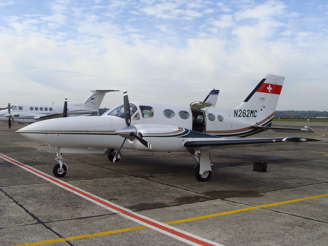 Cessna 421 Exterior