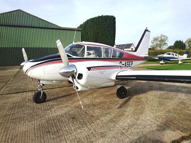 Piper Apache 1