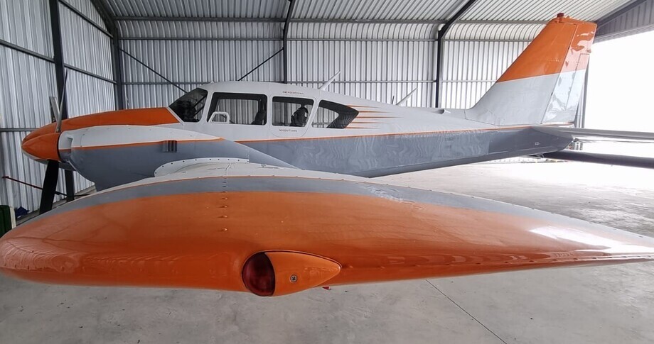 Piper Aztec Exterior